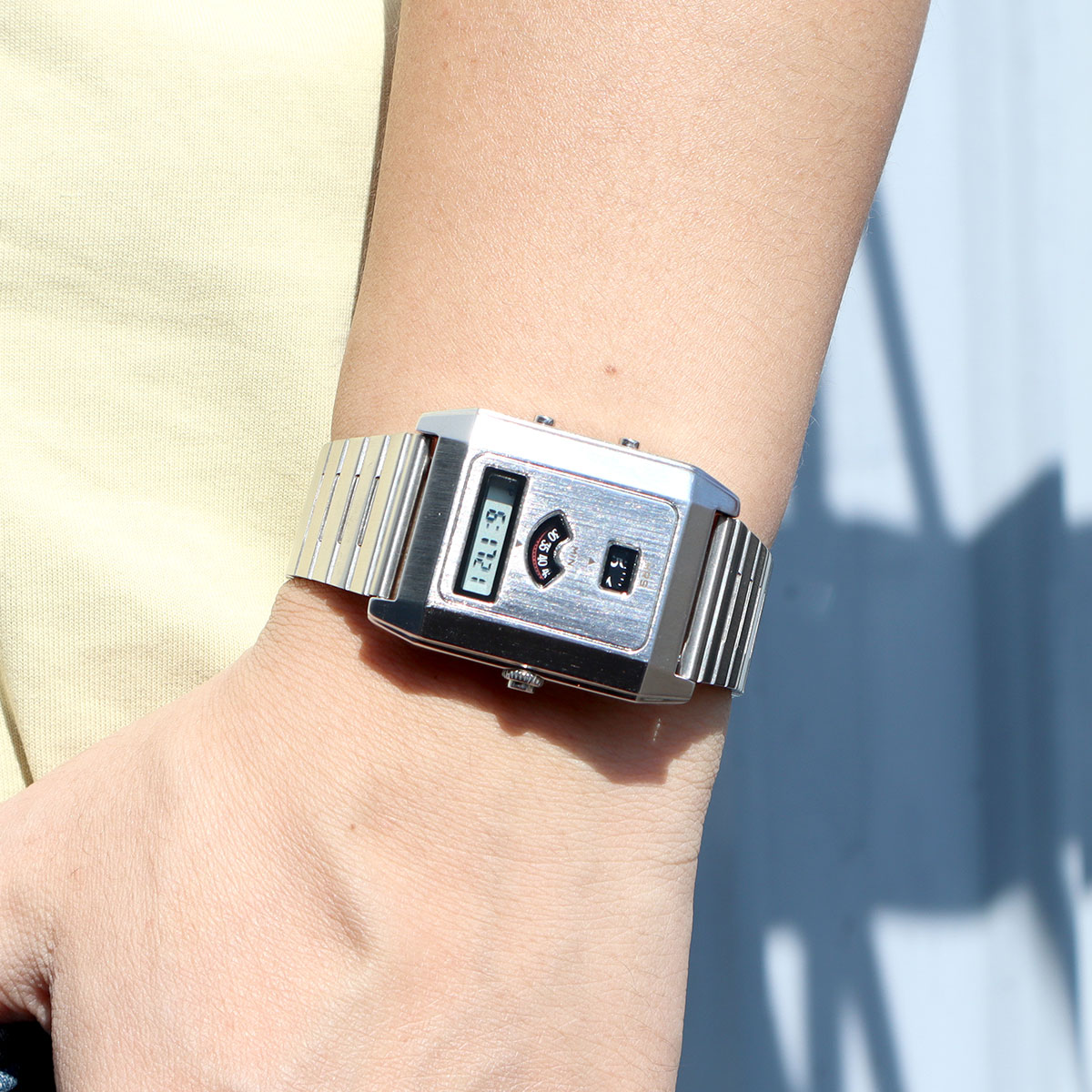 Jam Tangan Pria Gerakan Ganda  - Vintage Digital Watch ulasan dan harga