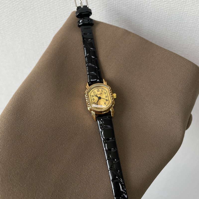 Jam Tangan Wanita Oval Vintage - Vintage Digital Watch ulasan dan harga